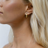 SMALL GOLD HOOPS